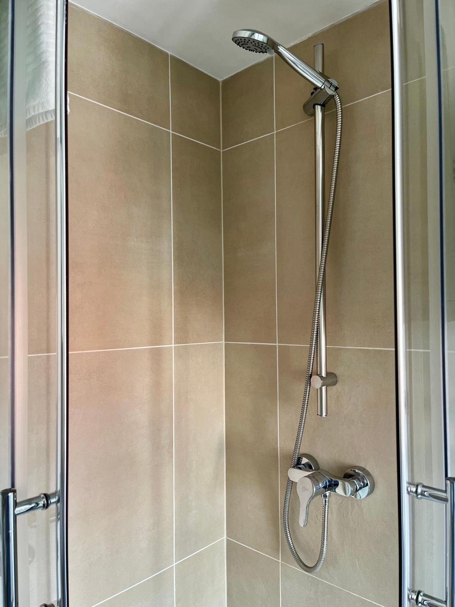 Flores City Center Studio - Easy Self-Check-In Graz Extérieur photo